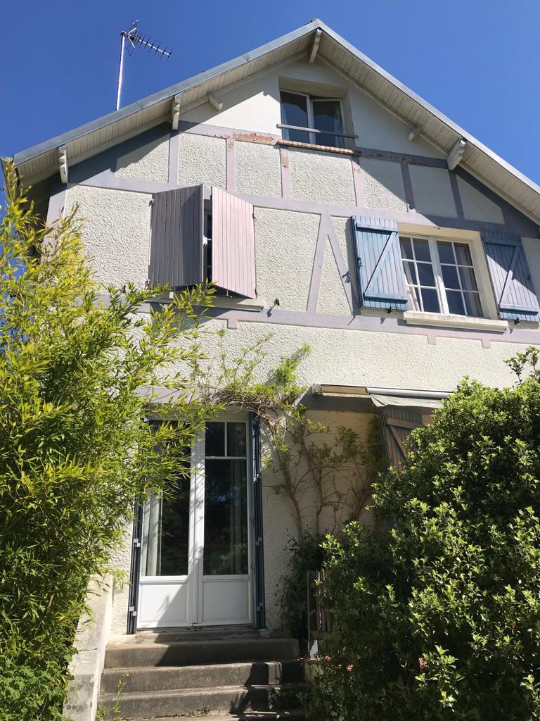 Peinture boiseries facade acheres 78260 avant